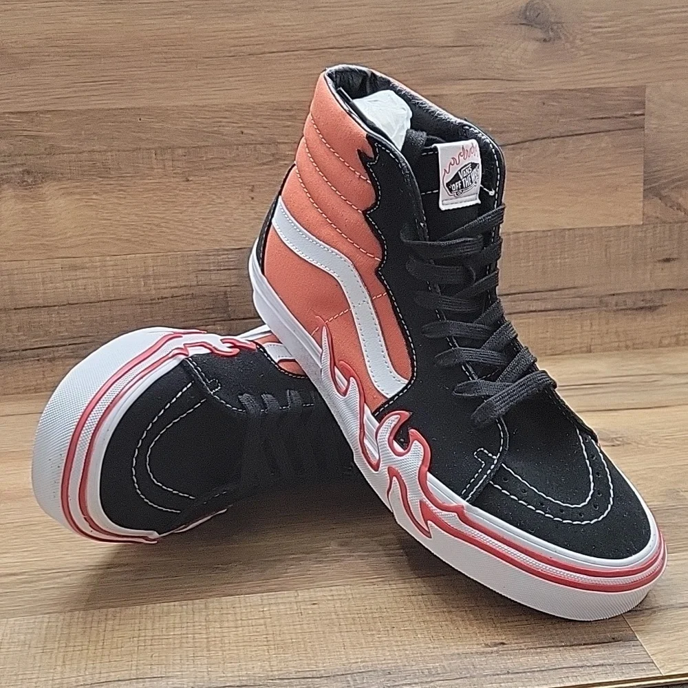 Van's SK8-Hi Flame in the box no lid authentic uper textile and leather.